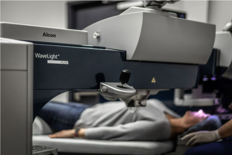 Alcon WaveLight FS200